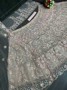 Lehengas de Diseño con Bordado de 9 mm en Georgette Pesado Estilo Bollywood con Dupatta, Ropa India y Pakistaní de Diseño Nuevo - Product Image 4