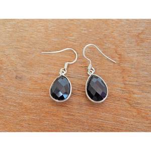 ต่างหูเงิน925สเตอริ่งทำด้วยมือเครื่องประดับอัญมณีสีดำพลอยโอนิกซ์ไม่ซ้ำใครต่างหูแฟชั่นสำหรับผู้หญิง Gift-E0482-GS - Product Image 3