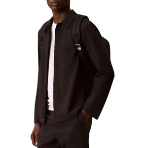 เสื้อแจ็คเก็ตกันลมกันน้ำคุณภาพสูงสำหรับผู้ชาย รุ่นพรีเมียม น้ำหนักเบา ระบายอากาศได้ดี ทนทาน มีโลโก้ด้านหน้า เหมาะสำหรับกิจกรรมกลางแจ้ง - Product Image 1