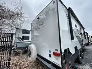 PROVEEDOR DE REMOLQUES DE CAMPING USADOS KOD IAK 242 RBSL 2022 para hombre, fabricados en Holanda, en venta - Product Image 6