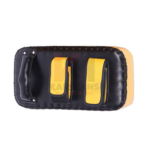 Nouveauté : Coussin de frappe rectangulaire de haute qualité pour la boxe, le Muay Thai et l'entraînement aux arts martiaux, cible de frappe pour les pieds, en vente maintenant - Product Image 4