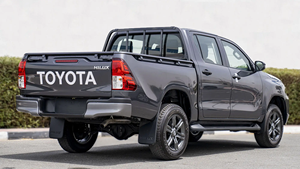 Camioneta Hilux 2024, Cabina Simple, Doble Cabina, 4x4, Diésel Turbo, Automática, Volante a la Izquierda, Interior Oscuro, Asientos de Cuero, Neumáticos R18 - Product Image 4
