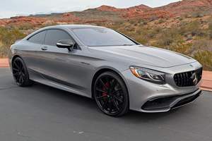 Mercedes-AMG S65 Coupé 2015 Usado, 17700 Millas, 621 HP, Motor V12 Biturbo, Equipamiento de Alta Gama, Mayormente Usado en Climas Cálidos - Product Image 3