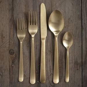 Exquisito juego de cubiertos de metal de acero inoxidable hecho a mano para cenas decorativas y ocasiones formales - Product Image 5