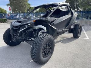 Can-Am Mavericks R X RS Triple Black ปี 2024 มือสองสำหรับขาย - Product Image 4