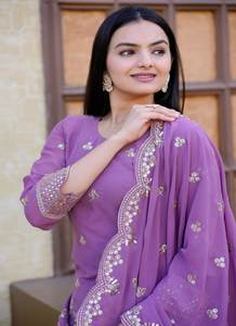 Traje de fiesta de diseñador Sharara con trabajo bordado de secuencia - Product Image 2