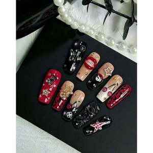 Pop Icon Chaos Press on Nail Art, design Chaos iconique pour la décoration des ongles - Product Image 3