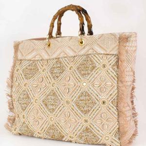 Bolsos atractivos para mujer con cuentas multicolores elaborados con un hermoso estilo de diseñador perfecto para fiestas, festivales - Product Image 5