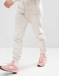 Nouveau modèle Survêtement d'hiver à capuche solide pour hommes Survêtement noir Gym Jogging en coton personnalisé - Product Image 3