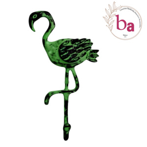 Manteau et crochets de chapeau en fonte en détresse vert flamant rose fabriqués à la main - Product Image 1