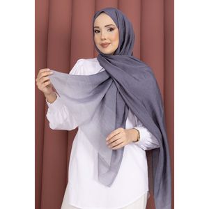 Série de châles modernes à dégradé indigo, ensemble élégant de foulard, de gants et de chapeau - Product Image 1