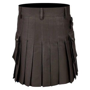 กระโปรงสั้นหนังสีดำกระดุมสีทองสำหรับผู้ชาย - Product Image 4