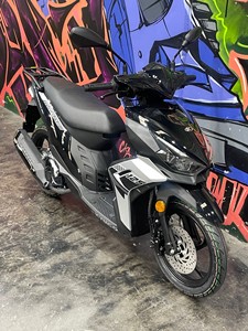 Prix Réduit 2025 Kymco Micare 125cc EFI Léger Haute Efficacité Outil de Finition du Béton Disponible - Product Image 3