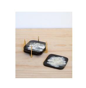 Posavasos clásico de cuerno de búfalo de último diseño con soporte de latón accesorio de forma cuadrada a la venta embalado en cartón - Product Image 5