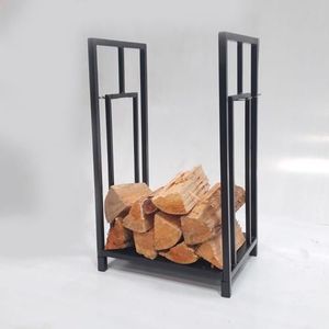 Estante de troncos de hierro negro independiente grande para uso en exteriores con base elevada para proteger la leña del daño por humedad del suelo - Product Image 3