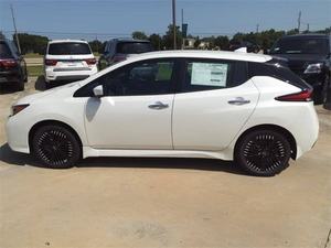 NNis-san LE -AF SV Pl-us FWD ELECTRIC 2023 abordable - Product Image 3