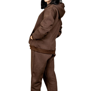Vente en gros Ensembles de survêtements de sport en polaire grande taille pour femmes, survêtement décontracté à manches longues personnalisé pour femmes - Product Image 3