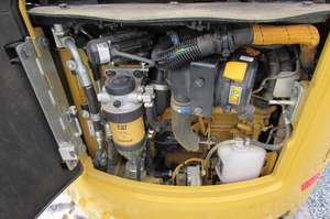 Mini-excavatrice Caterpillar 302CR de 2019, neuve et d'occasion, de haute qualité, avec un moteur diesel 62 CV, 4 roues motrices, bon prix - Product Image 4