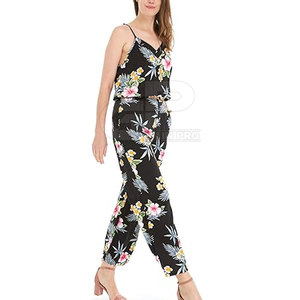 Conjunto completo de ropa familiar para vacaciones, ropa cómoda a juego para viajes familiares, vacaciones en resorts y ocasiones especiales de viaje. - Product Image 2