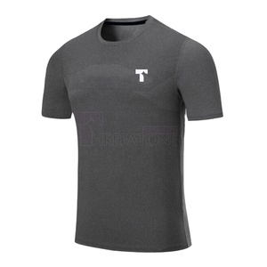 Camiseta deportiva ajustada para hombre, Camiseta deportiva de entrenamiento 100% algodón y poliéster con tecnología que absorbe el sudor - Product Image 1