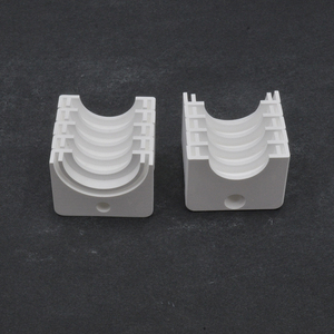 Bloc de support de montage en céramique de nitrure de bore usiné avec précision, avec rainure - Product Image 6