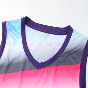 Maillot de basket-ball à séchage rapide sublimé en polyester 100% uniforme de basket-ball de vêtements de sport bon marché 2023 - Product Image 2