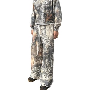 Ensemble de survêtement personnalisé pour homme, pantalon large et sweat à capuche, en coton, imprimé DTG et sublimation, motif camouflage, coupé et cousu - Product Image 1