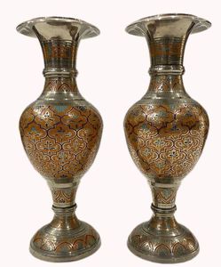 Ensemble de vases à fleurs en laiton de qualité supérieure Vase de table deux pièces personnalisé au design moderne pour la présentation de la chambre à coucher - Product Image 4