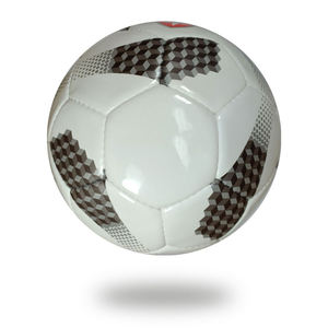Ballon de football OEM de haute qualité 2025 Équipement de sport léger OM Football laminé PVC/PU cousu à la main - Product Image 3