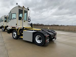 Nueva Oferta para 2024: Autocars EACTT42 YARD SPOTTER - DOT - Product Image 4