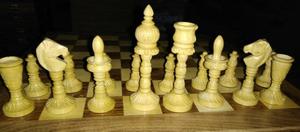 Pièces d'échecs de tournoi personnalisées faites à la main en bois de première qualité de luxe courbées à la main de 2.5 pouces Pièces d'échecs en bois de style moderne - Product Image 5