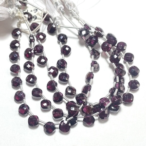 Perles Briolette en forme de coussin à facettes en gros Pierre fantaisie rouge naturelle 6.5-7.5MM Perceuse latérale en vrac - Product Image 4