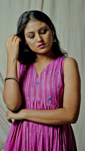 Vestido largo MIDI sin mangas con bordado ucraniano liso para mujer, colección con estampado de diseño único para mujer, Verano - Product Image 2