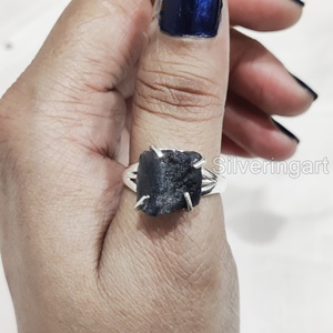 Joyería de piedra en bruto, anillo para mujer, piedra preciosa de zafiro azul crudo Natural, piedra natal de septiembre, anillo bohemio para fiesta, anillo de Plata de Ley 925 - Product Image 1