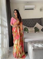 Fournisseur en gros de sari en tissu de soie Rangoli imprimé prisme de meilleure qualité avec pallu contrasté pour les occasions de fête et de mariage