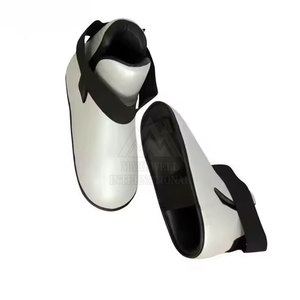 Chaussures de karaté avec logo personnalisé de services OEM de toutes les tailles disponibles/chaussures d'entraînement de karaté Taekwondo d'arts martiaux - Product Image 2