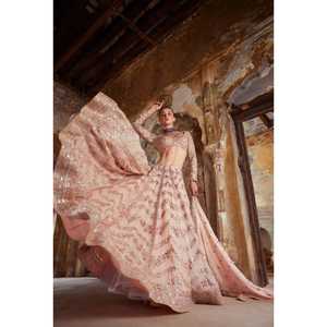 Lehenga traditionnel CAN CAN avec une longueur de 3,25 mètres, en faux georgette, avec des motifs en papier miroir, des fils de zari, séchage rapide, pour toutes les saisons, pour les fêtes - Product Image 1