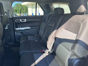 Excelente Ford Explorer XLT AWD 2023 Usado en Excelentes Condiciones, Turbo, Cuero Oscuro, ACC, Arranque Remoto, Calefacción, Automático, Volante a la Izquierda, R17 - Product Image 5