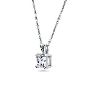Pendentif Moissanite solitaire coupe princesse - Product Image 2