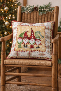 Coussin confortable Gnomesona festif en coton et polyester avec rembourrage en fibre 100% polyester, housse amovible lavable - Product Image 2