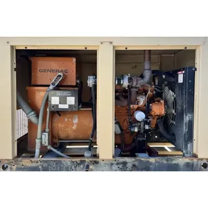 Groupe électrogène industriel au propane liquide monophasé de 30 kW - Sortie 120/240 V - Étanche aux intempéries - Alimentation de secours commerciale - Product Image 4
