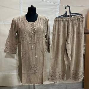 RAWAT HANDICRAFTS Ensemble Kurta Plazo pour femmes en tissu rayonne, style bohème ethnique indien hippie, robe pyjama - Product Image 3