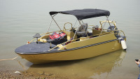 Kinlife 20ft bateau de pont en aluminium avec moteur hors-bord sous le siège de stockage sol antidérapant idéal pour les fêtes de croisière de pêche