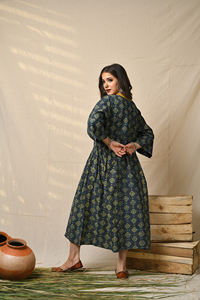 100% coton Boho Chic fabriqué à la main bloc imprimé Indigo robe mi-longue géométrique Ajrakh imprimer main bloc imprimé ligne robe décontracté - Product Image 3