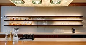 Mesure de cheville de jigger en laiton Capacité enduite de chrome-60 ml (2 oz) et 30 ml (1 oz) Mesure de cheville double face en relief - Product Image 3