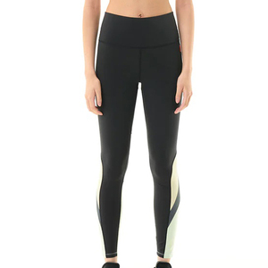 Vente en gros de vêtements de fitness collants imprimés par sublimation leggings pour femmes dernière conception leggings pour femmes de bonne qualité - Product Image 3