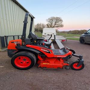 For ZD1011 Industrial Grade 2-Stroke Zero Turn Lawn Mower with 4-Wheel Drive for Efficient Grass Care and Durable Structure - Product Image 5