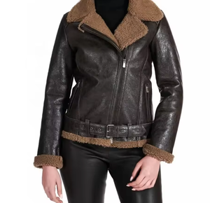 Chaqueta de invierno Sherpa de gran tamaño forrada de piel sintética de talla grande cálida chaqueta de cuero de vaca para mujer - Product Image 1
