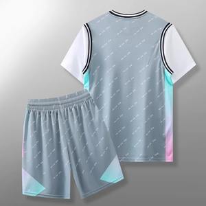 Ensemble de maillots d'entraînement personnalisés à col en O pour hommes et jeunes Short de basket-ball respirant Combinaison de sport avec imprimé à deux poches - Product Image 3