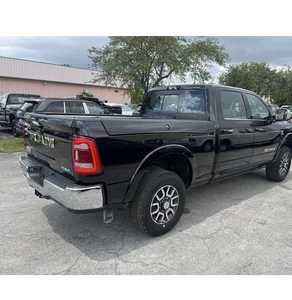 Oferta de Calidad en Super Ventas: Ram 3500 Crew Cab Longhorn 4x4 6.7L Cummins Diésel 6 Velocidades 2022 Usado - Mercado Global - Product Image 3